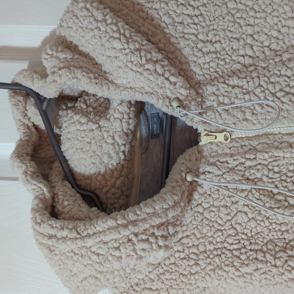 AERIE COZY HOODIE - Picture 5 of 10